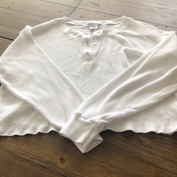 TNA Tops - TNA cropped waffle shirt